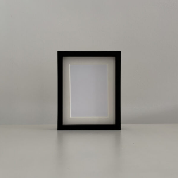 Cornice nera - smusso quadrato