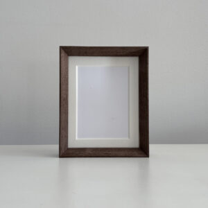Cornice noce canaletto - smusso a 45°